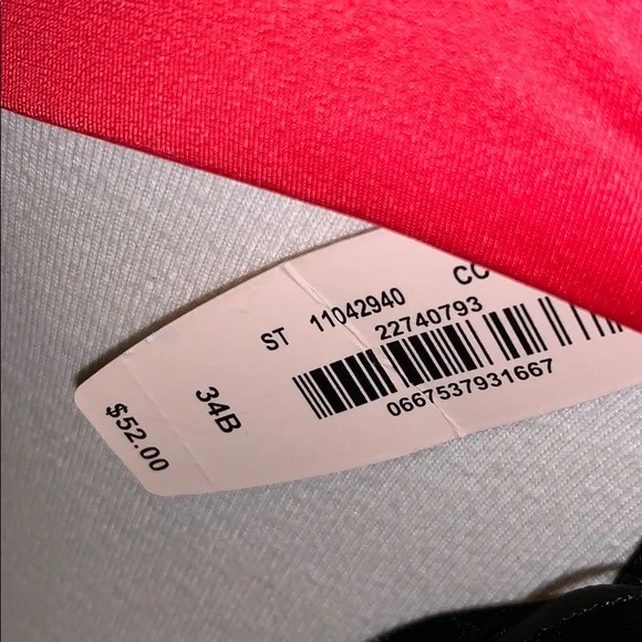 Limited edition NWT Victoria’s Secret Very Sexy Plunge Bra - 34B - bright red - Picture 5 of 5